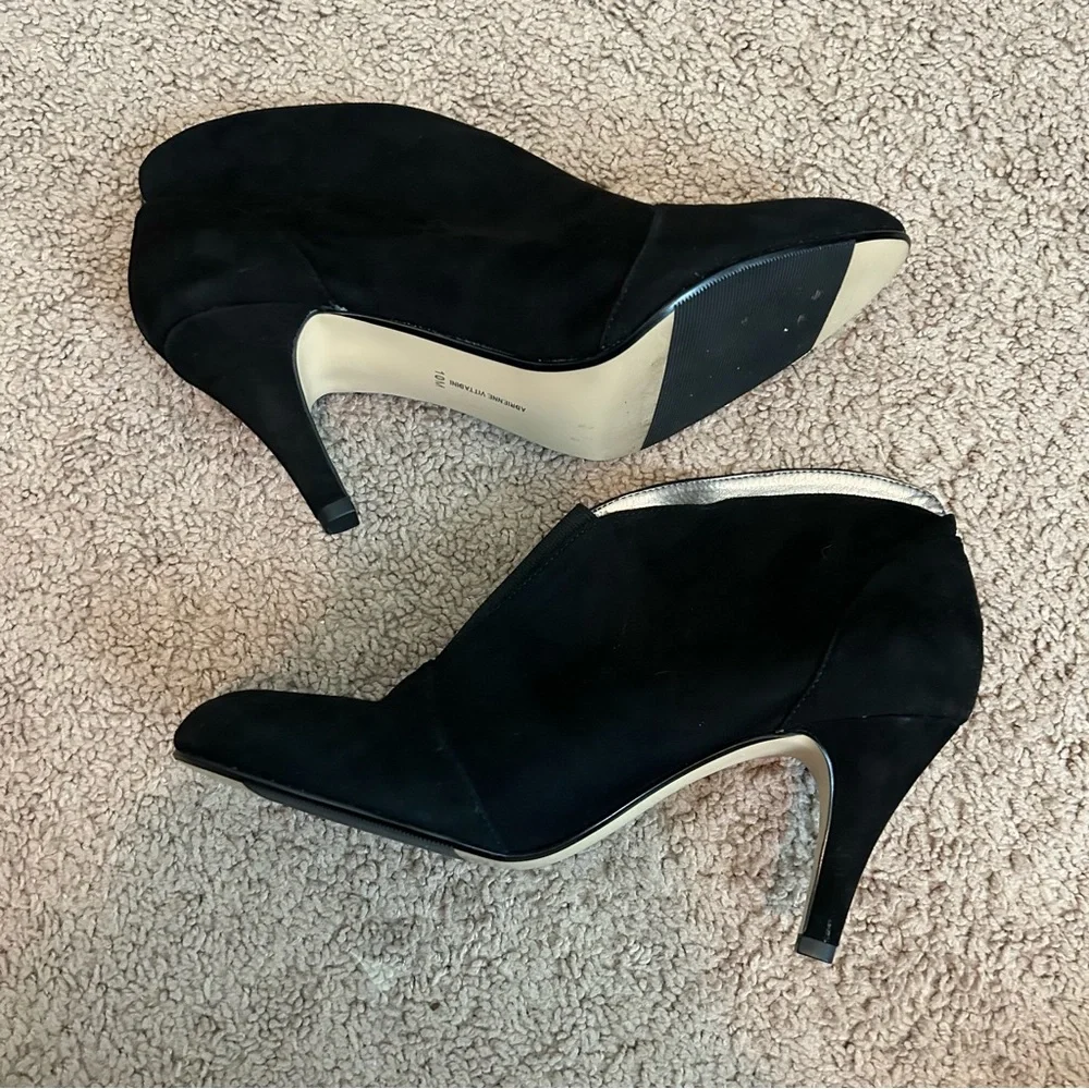 Adrienne Vittadini Black Suede Heeled Booties Ankle Boots Size 10